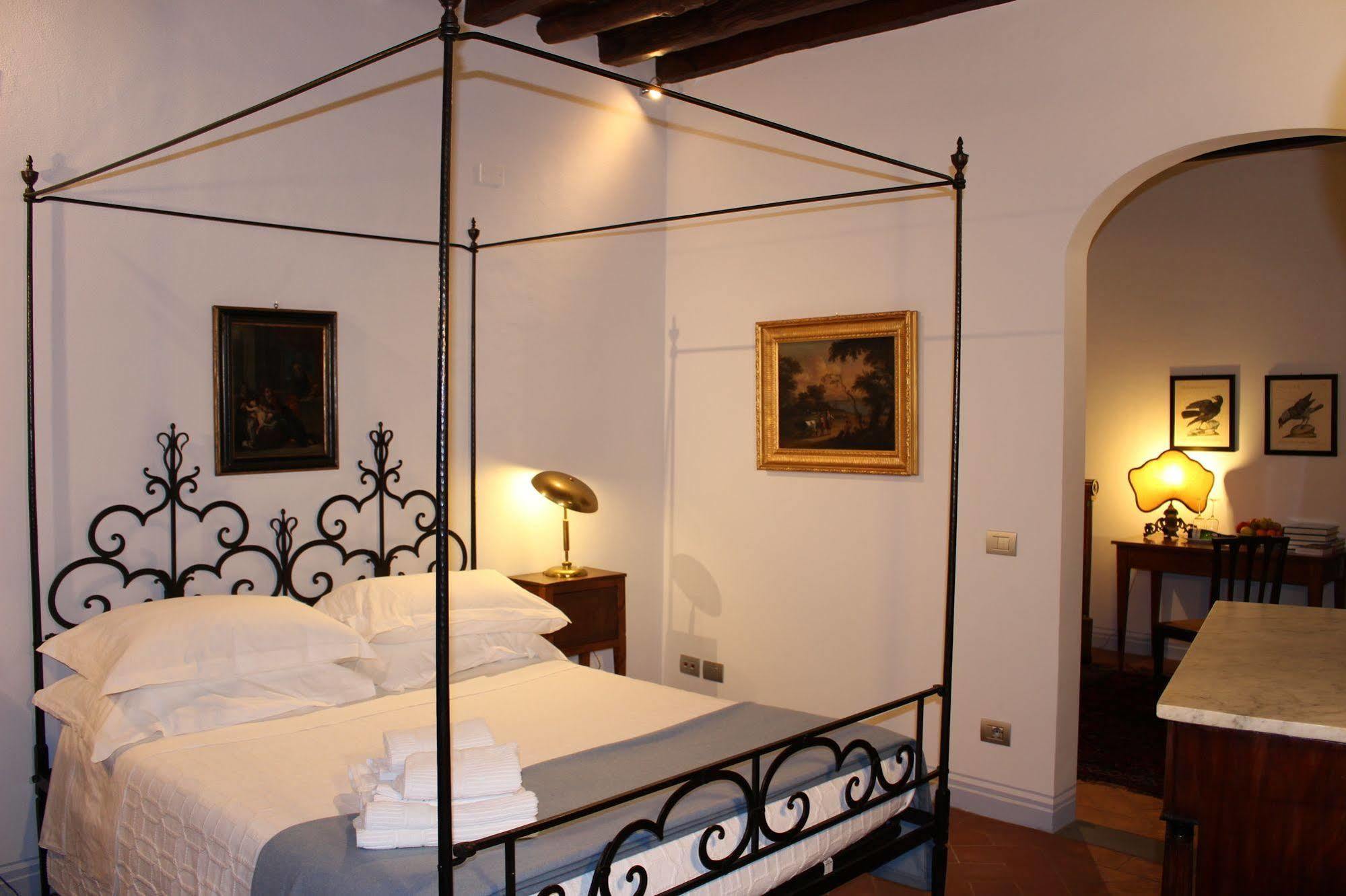 B & B Righi In Santa Croce Florenz Exterior foto
