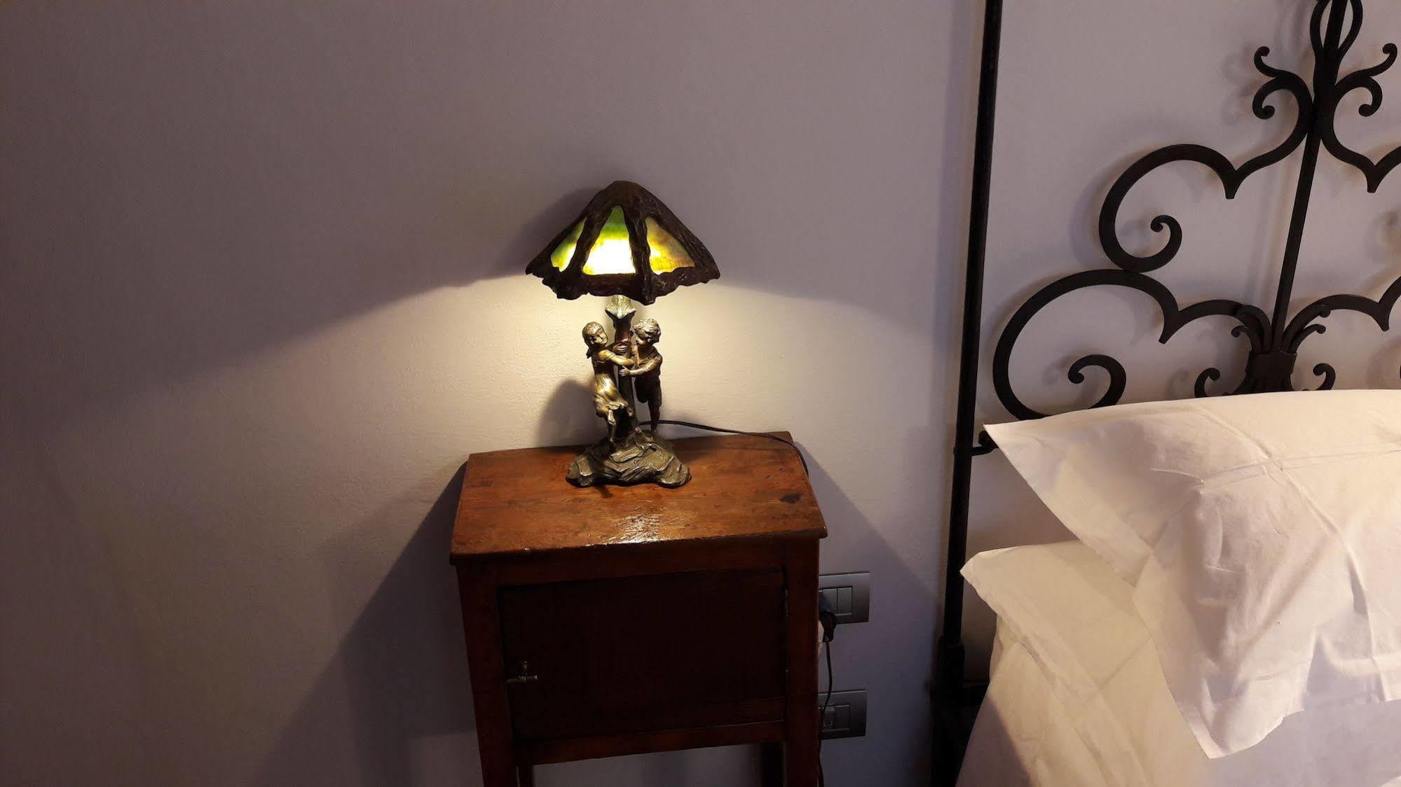 B & B Righi In Santa Croce Florenz Exterior foto